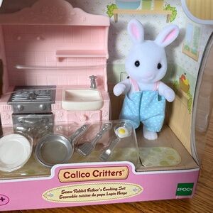 NWT - Calico Critters Snow Rabbit Father's Cooking Playset